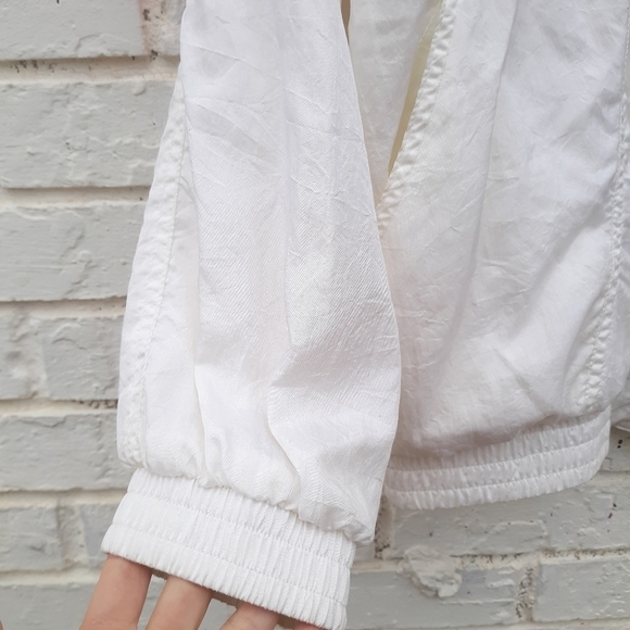 Vintage 90s Lavon Nylon Windbreaker Jacket - Picture 3 of 6